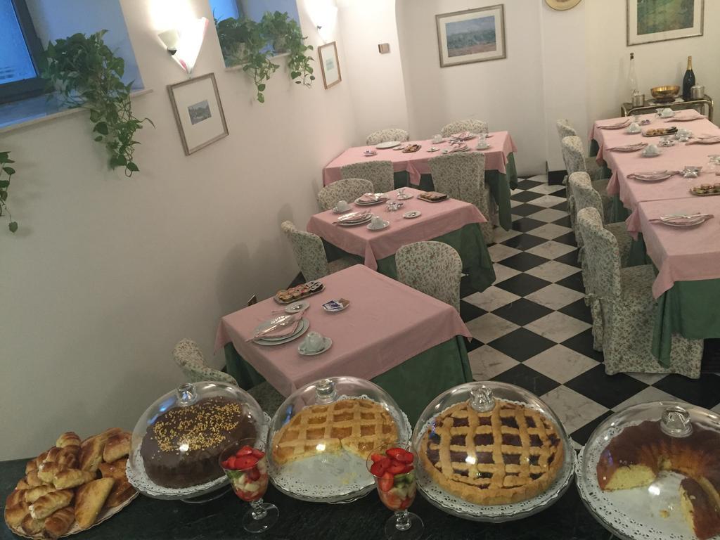 Hotel Villa Giulia Tortona Kültér fotó