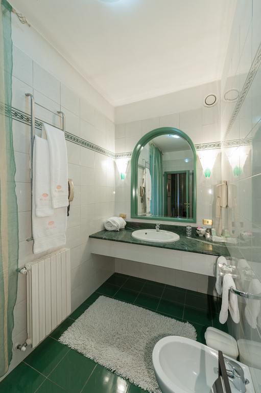 Hotel Villa Giulia Tortona Kültér fotó